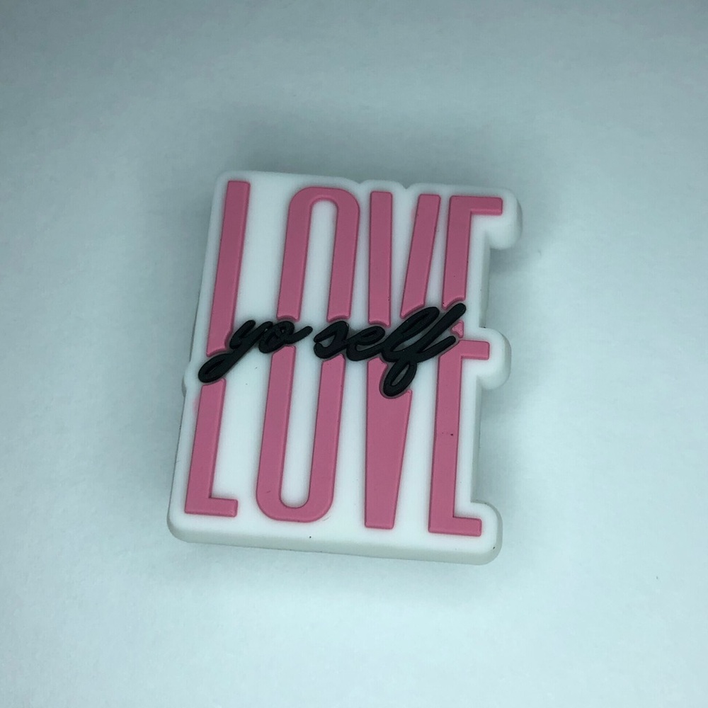 5/$10 Love yo self crocs charm/jibbitz